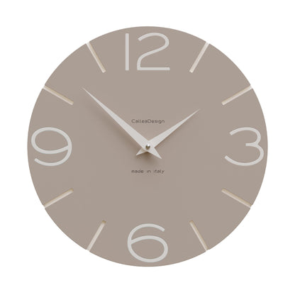 „CalleaDesign Wanduhr Smile 30 cm – handgefertigt in Italien, Milchkaffee/Leinen“